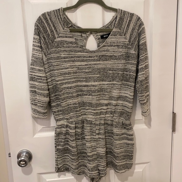 URBAN ROMPER✨ - Picture 2 of 8